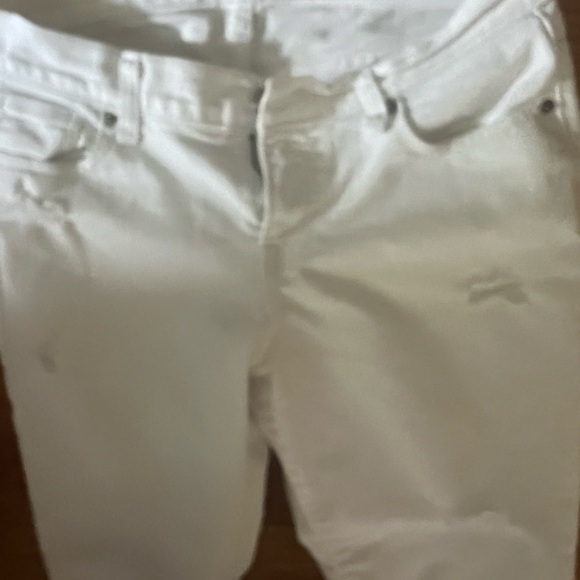 Old Navy Sweetheart white distressed denim, sz4 - Picture 2 of 4